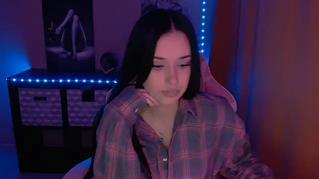 Snapshot of AlisaLink chatting on January 31, 5:42 pm AlisaLink online show from January 31, 5:42 pm