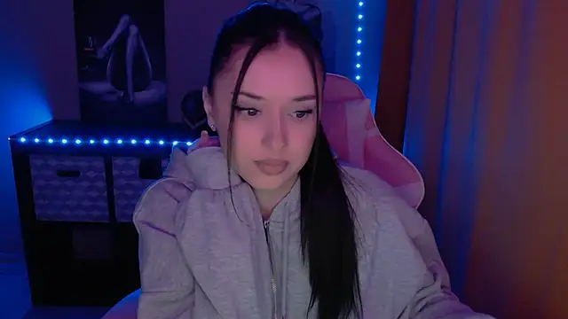 Snapshot of AlisaLink chatting on February 21, 4:37 pm AlisaLink online show from February 21, 4:37 pm