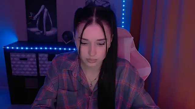 Snapshot of AlisaLink chatting on February 27, 11:31 am AlisaLink online show from February 27, 11:31 am