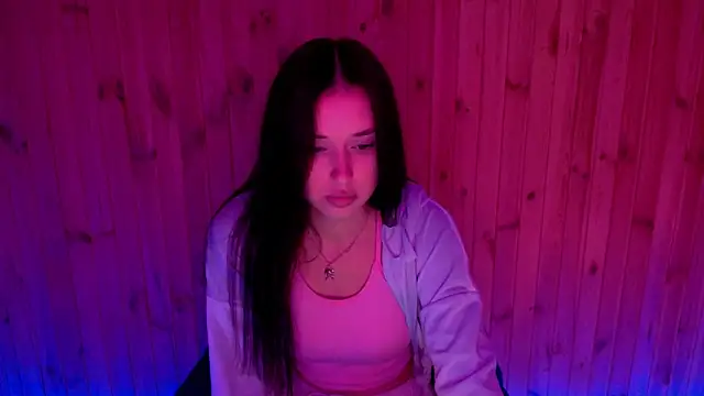 Snapshot of AlisaLink chatting on September 13, 5:57 pm AlisaLink online show from September 13, 5:57 pm