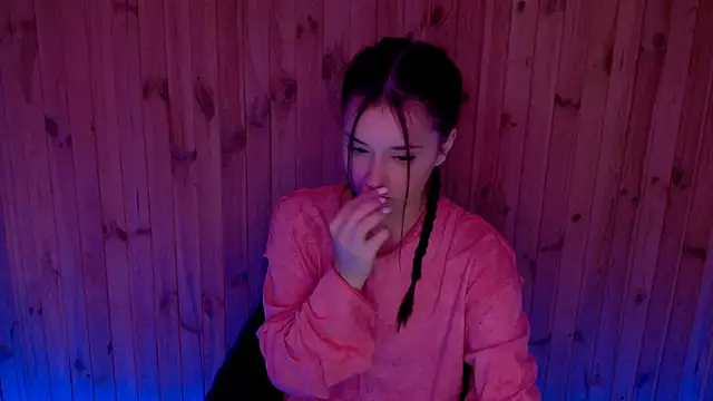 Snapshot of AlisaLink chatting on September 16, 5:58 pm AlisaLink online show from September 16, 5:58 pm