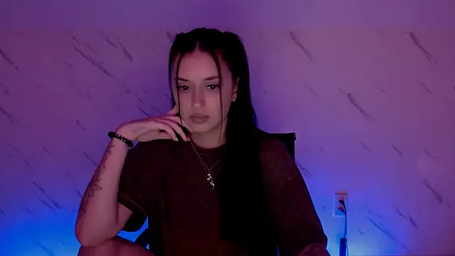 Snapshot of AlisaLink chatting on November 11, 4:07 pm AlisaLink online show from November 11, 4:07 pm