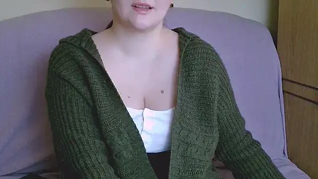 ChubbyMaia online show from March 3, 12:27 pm