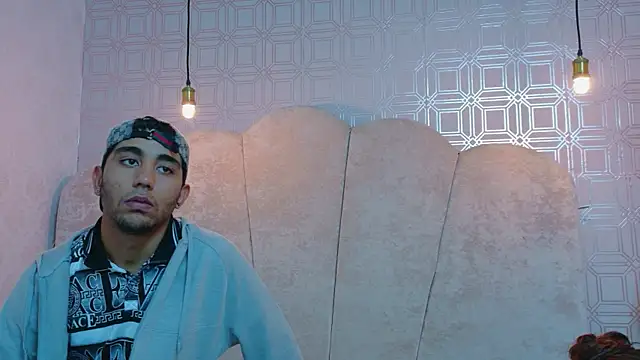 Annyeli online show from November 15, 2:13 pm