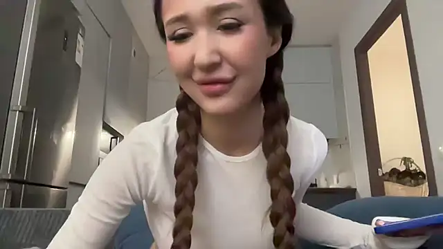 Snapshot of paola_inga chatting on December 24, 9:06 am paola inga online show from December 24, 9:06 am