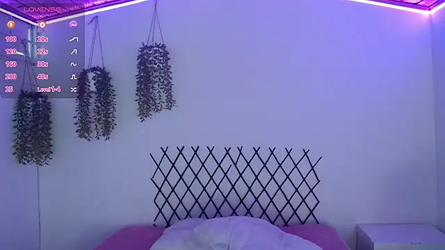 karla charloby online show from September 22, 1:46 pm