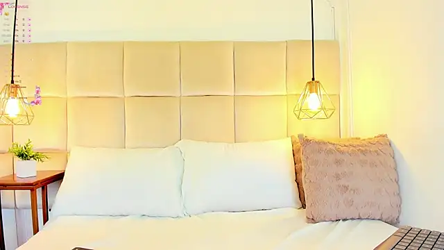 LinaGlam online show from December 23, 10:23 pm