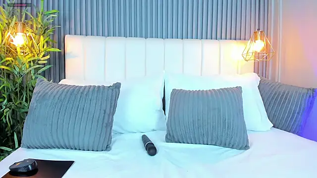 LinaGlam online show from September 15, 10:54 pm