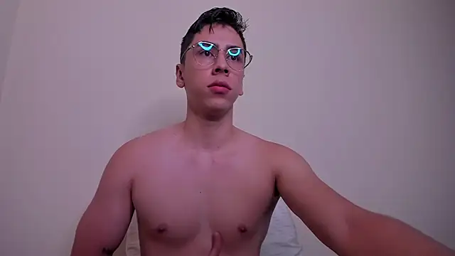 Snapshot of Alexx_oconnor chatting on December 24, 10:28 pm Alexx oconnor online show from December 24, 10:28 pm