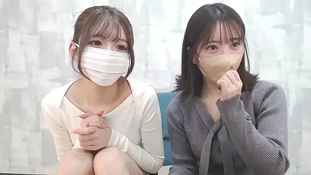 LOVE MOMO LOVE online show from January 31, 11:35 am