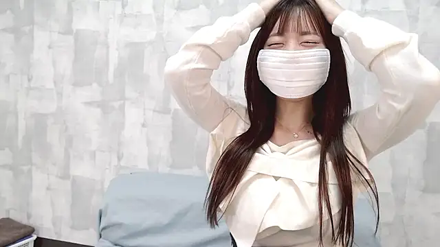 LOVE MOMO LOVE online show from September 21, 12:18 pm