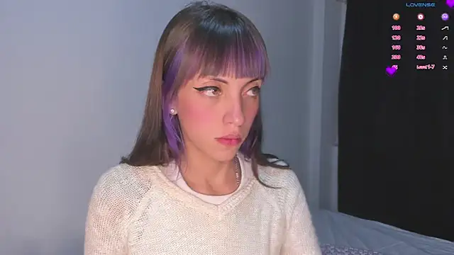 Snapshot of MiaGoth_ chatting on October 17, 11:51 pm MiaGoth online show from October 17, 11:51 pm