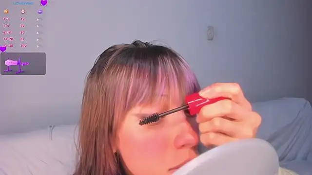 Snapshot of MiaGoth_ chatting on November 15, 11:21 pm MiaGoth online show from November 15, 11:21 pm