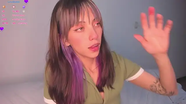 Snapshot of MiaGoth_ chatting on November 22, 4:55 am MiaGoth online show from November 22, 4:55 am