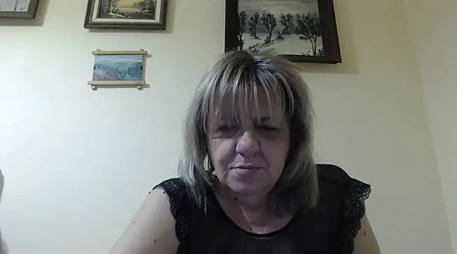 Snapshot of sweet_cats_bg chatting on March 5, 6:01 pm sweet cats bg online show from March 5, 6:01 pm