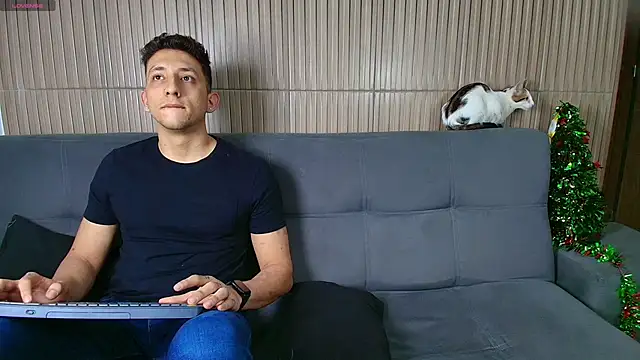 Maykol Victoriasr online show from January 2, 6:07 am