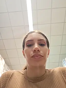 aurelialux online show from September 11, 9:59 pm