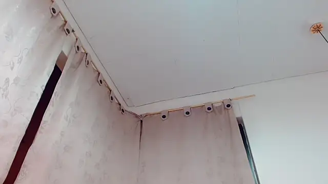 Snapshot of Oriana_braom chatting on January 16, 1:48 am Oriana braom online show from January 16, 1:48 am