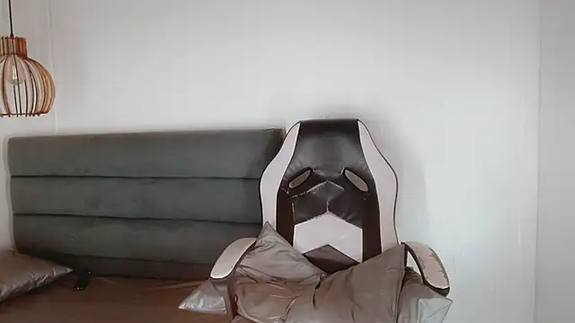 Snapshot of Oriana_braom chatting on February 3, 11:15 pm Oriana braom online show from February 3, 11:15 pm