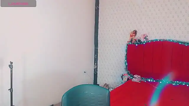 Snapshot of Oriana_braom chatting on February 8, 10:40 pm Oriana braom online show from February 8, 10:40 pm