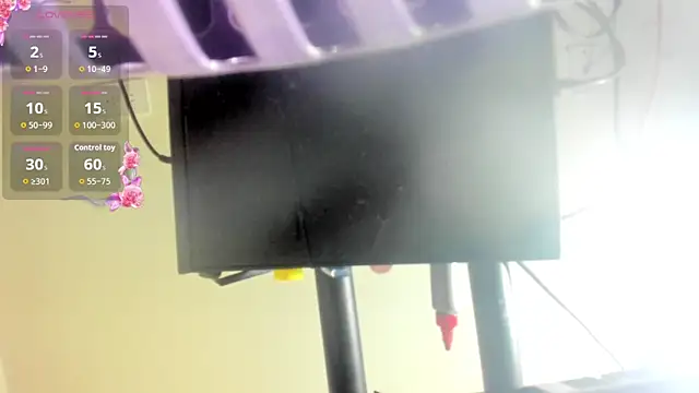 Snapshot of Oriana_braom chatting on October 11, 7:23 pm Oriana braom online show from October 11, 7:23 pm