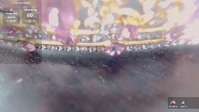 Snapshot of Oriana_braom chatting on November 19, 7:03 pm Oriana braom online show from November 19, 7:03 pm