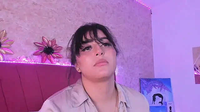 LorenaStevens online show from February 13, 10:02 am