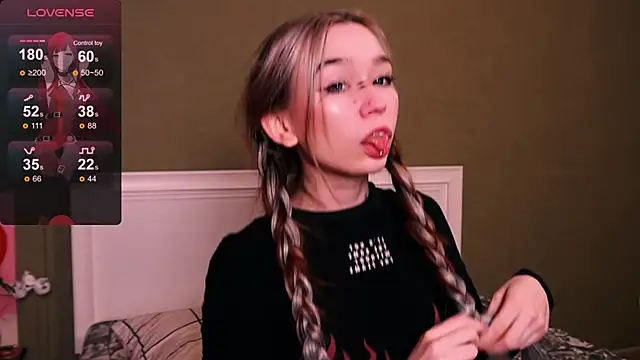 Snapshot of Kimiko__ chatting on November 27, 5:59 pm Kimiko online show from November 27, 5:59 pm