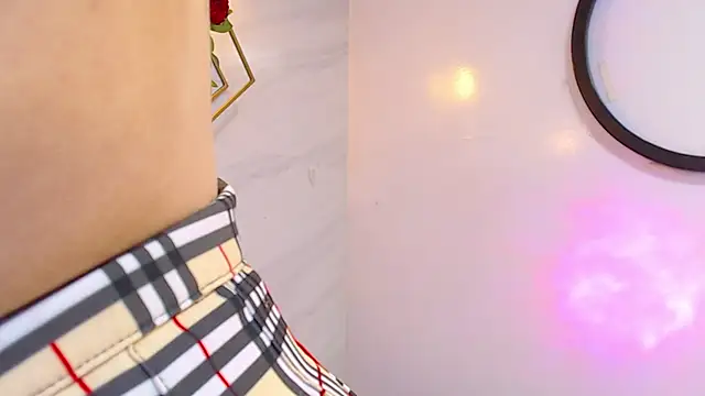 Snapshot of _Rouse_v chatting on January 23, 5:10 pm Rouse v online show from January 23, 5:10 pm