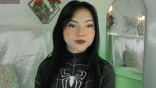 Snapshot of _Rouse_v chatting on October 30, 2:40 pm Rouse v online show from October 30, 2:40 pm