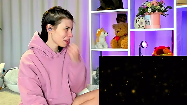 callmetori online show from December 4, 3:21 pm