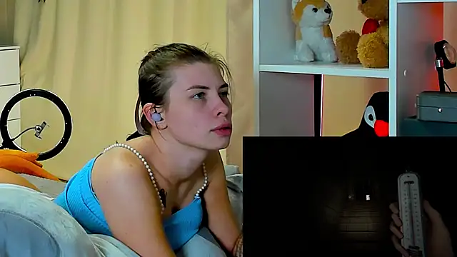 callmetori online show from December 19, 4:57 pm