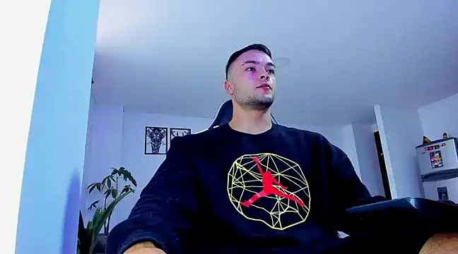 Snapshot of alexander_collin02 chatting on February 12, 12:55 pm alexander collin02 online show from February 12, 12:55 pm