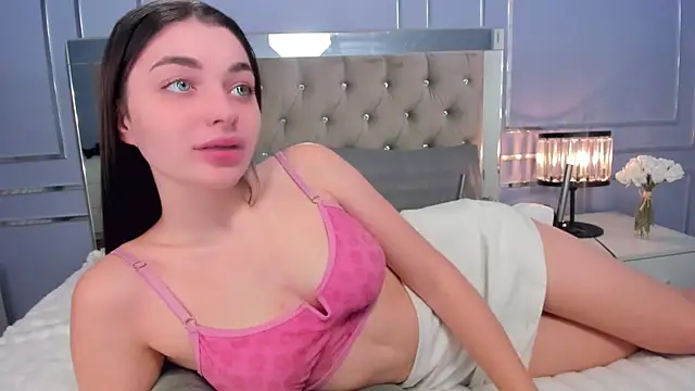 AngelinaWett online show from January 22, 7:25 am