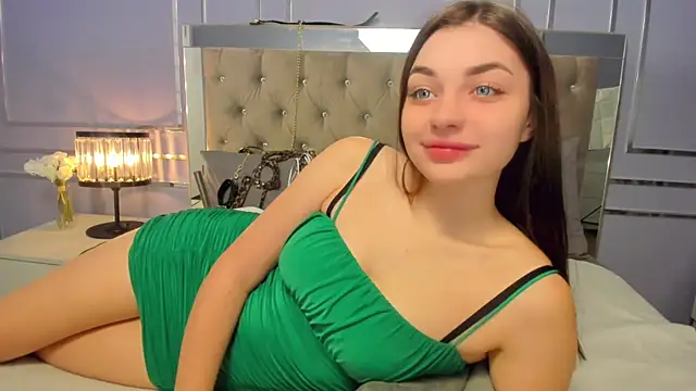 AngelinaWett online show from February 6, 6:40 am