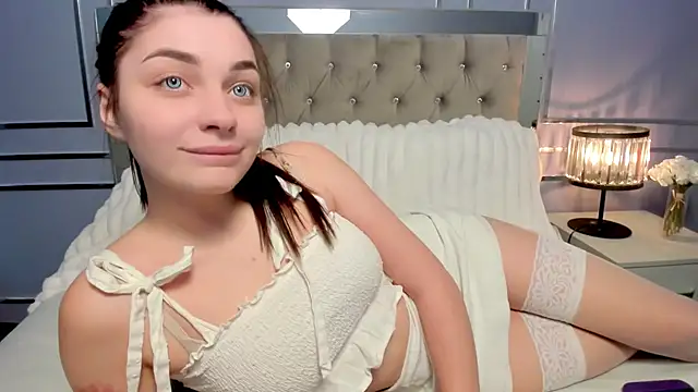 AngelinaWett online show from February 24, 9:43 am