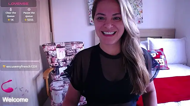 ParisW online show from December 4, 9:57 pm