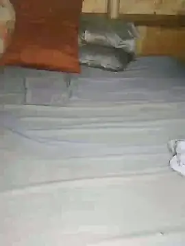 Snapshot of African_Masked_Couple chatting on January 7, 5:33 am African Masked Couple online show from January 7, 5:33 am