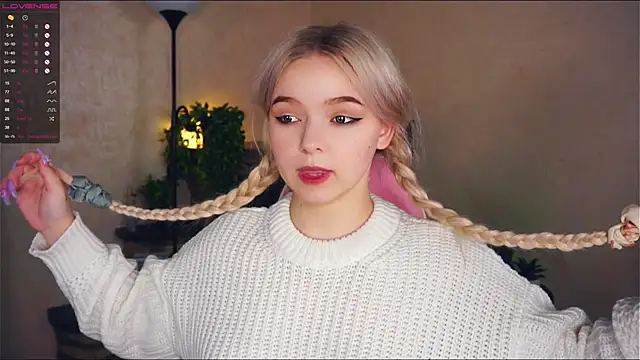 ZaraCreedon online show from February 8, 10:29 pm