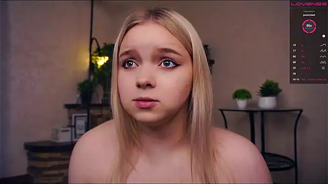 ZaraCreedon online show from March 10, 4:28 am