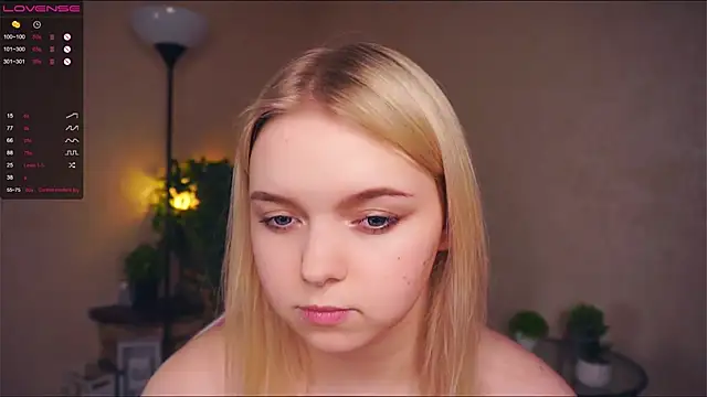 ZaraCreedon online show from March 13, 1:32 am