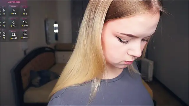 ZaraCreedon online show from October 9, 5:16 am