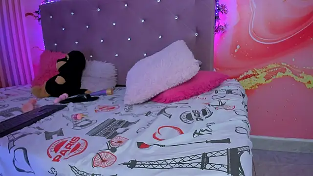 Daisy  rose online show from February 20, 5:18 pm