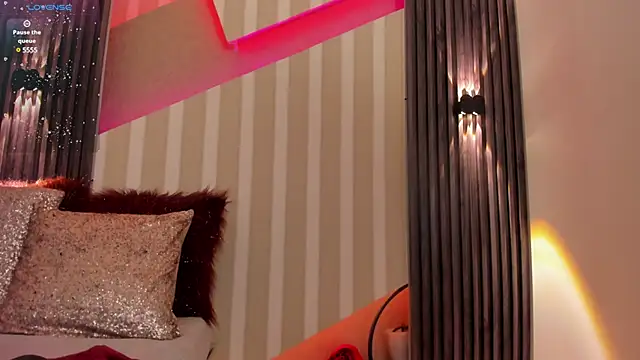 emily layton online show from March 22, 4:04 pm