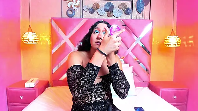 Snapshot of Alison_Chan_ chatting on September 18, 1:35 pm Alison Chan online show from September 18, 1:35 pm