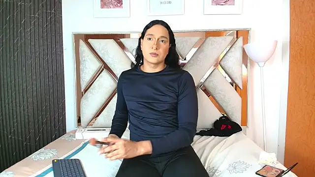 Snapshot of Alison_Chan_ chatting on November 25, 2:28 pm Alison Chan online show from November 25, 2:28 pm