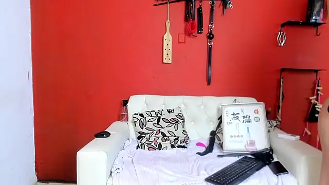 MIA SOPHIA1 online show from February 20, 7:55 am