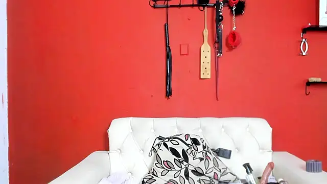 MIA SOPHIA1 online show from February 26, 5:09 am