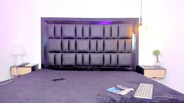 MIA SOPHIA1 online show from September 12, 4:34 am