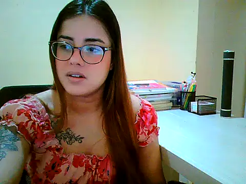 Snapshot of maliamiller chatting on September 23, 12:08 pm maliamiller online show from September 23, 12:08 pm